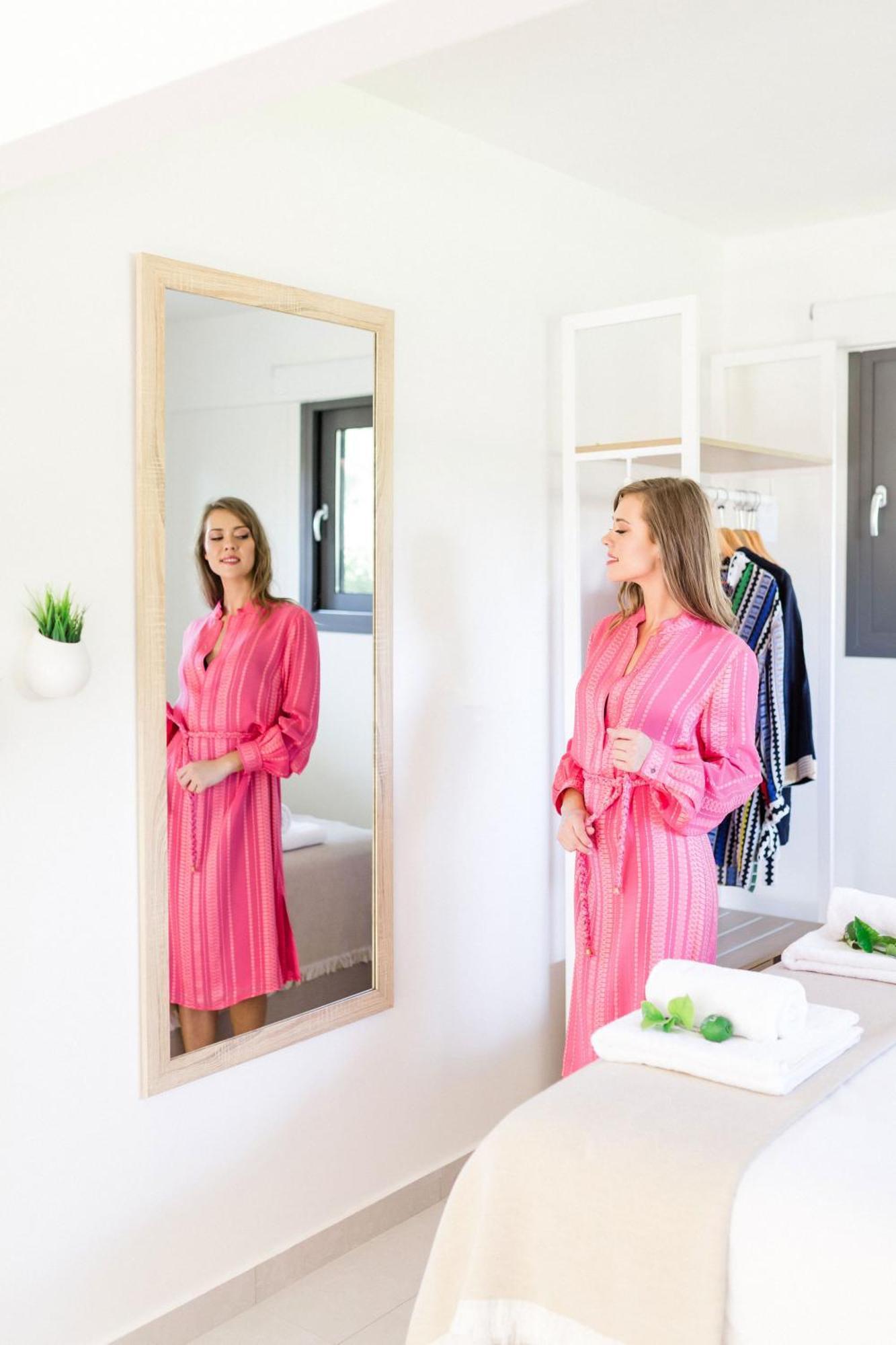 Mariya Art Living Apartment เนอา สกีโอนี ห้อง รูปภาพ